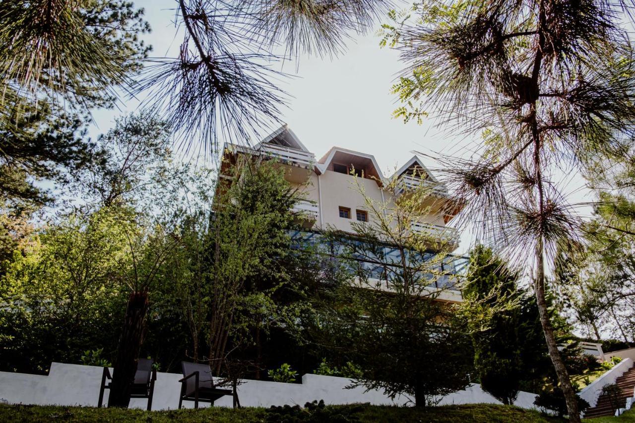 Ville De France Campos do Jordão Exterior foto